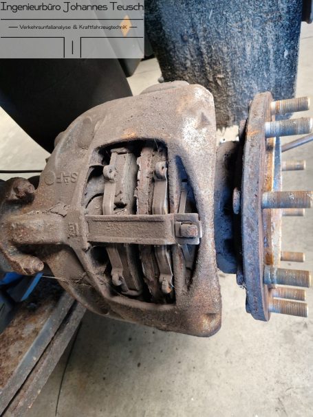 Gebrochene Bremsscheibe I von II