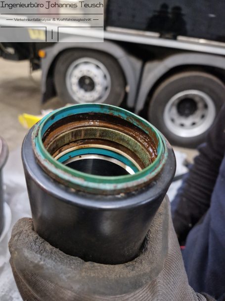 Korrosion im Hydraulikzylinder